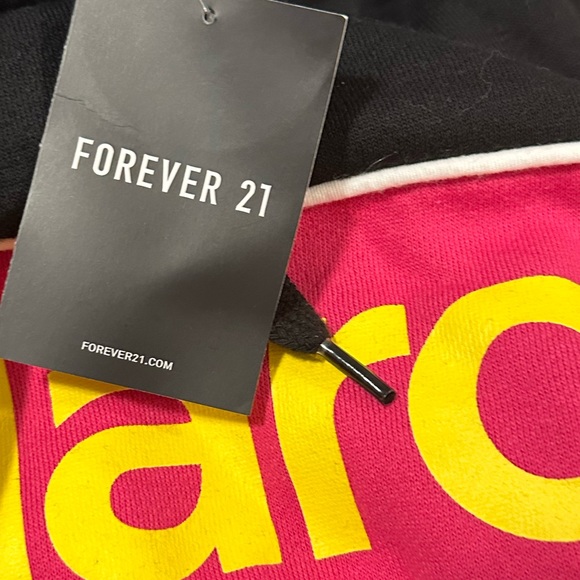 NEW WITH TAGS POLAROID CROPPED SWEATSHIRT HOODIE FOREVER 21 - Picture 2 of 2